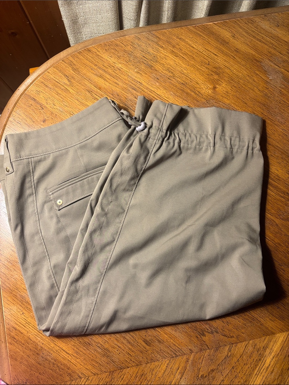 Tail Women's Cargo Shorts in Taupe - Picture 6 of 6